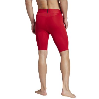 2. Spodenki adidas TechFit M JP1464