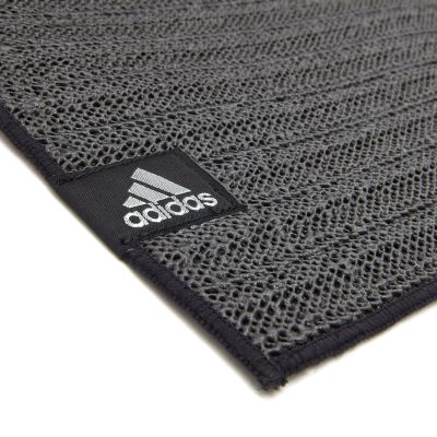 24. Mata do Hot Jogi adidas ADYG-10680BK