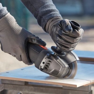 6. Szlifierka kątowa BLACK+DECKER BEG220 (125mm)