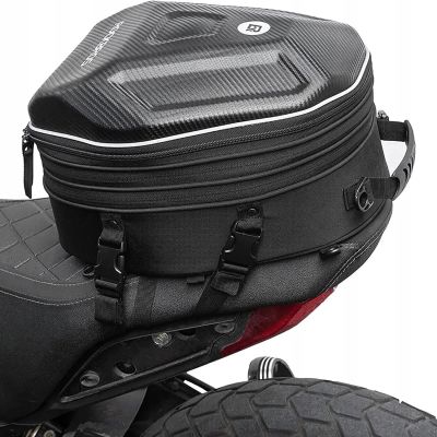 2. Torba Rockbros 30140026001 motocyklowa na bak 35 l - czarna