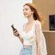 10. Mini wentylator Jisulife Handheld Fan Life8 Plus przenośny wiatraczek USB z funkcją powerbanka 4500mAh i latarką - brązowy