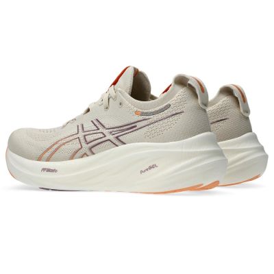 12. Buty do biegania Asics Gel Nimbus 26 W 1012B601250