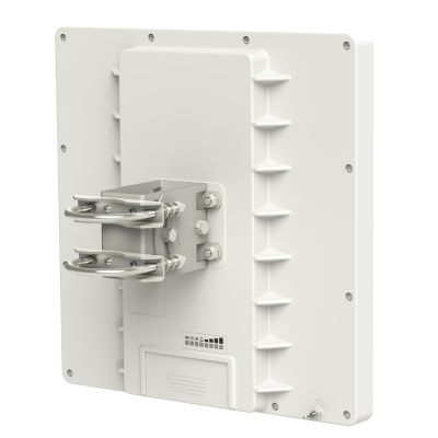 2. UISP Wireless Mikrotik QRT 5 (RB911G-5HPnD-QRT)
