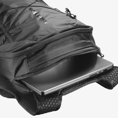 4. Salomon XT 25 Backpack LC2857300 Czarne One size