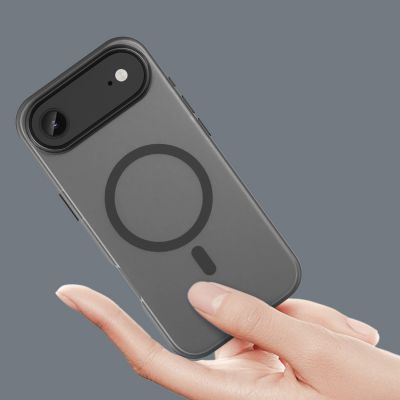 5. Etui Magnetic Abrasive na iPhone 17 Air kompatybilne z MagSafe - matowe czarne