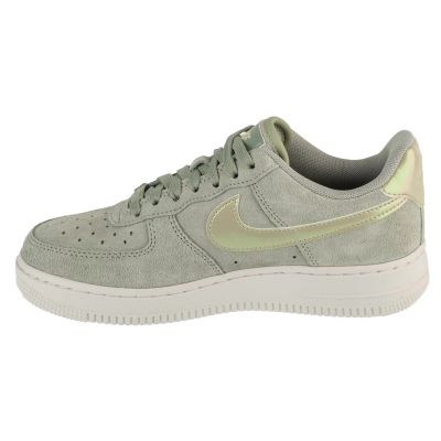 2. Buty Nike Air Force 1 07 SE W HJ4401-300