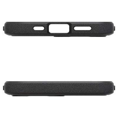 5. Etui Spigen Rugged Armor MagSafe na iPhone 16e / 17e- czarne