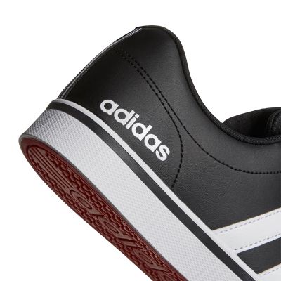 4. Buty adidas VS Pace M B74494