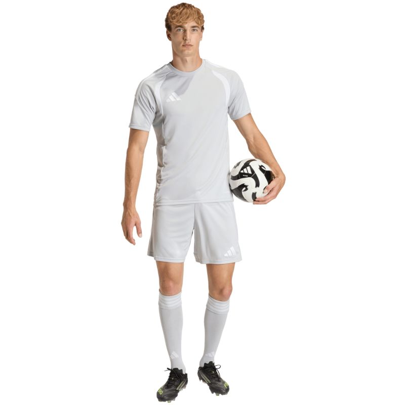 7. Spodenki męskie adidas Tiro 26 League szare KA8781