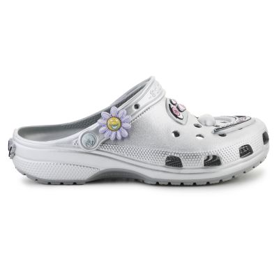 8. Klapki Crocs Scharf Classic Clog 209487-040 