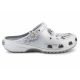 8. Klapki Crocs Scharf Classic Clog 209487-040 