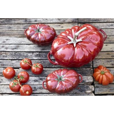 5. Garnek żeliwny owalny pomidor STAUB 40511-774-0 - czerwony 2.5 ltr