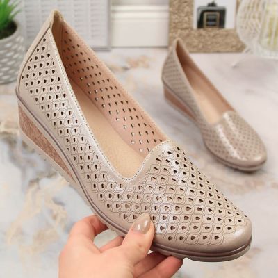 3. Półbuty na koturnie Potocki W SZ12018 WOL130B