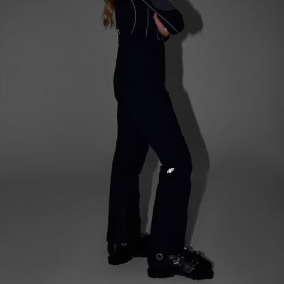 10. Spodnie narciarskie damskie 4F FNK F0944 głęboka czerń 4FWAW25TFTRF0944 20S