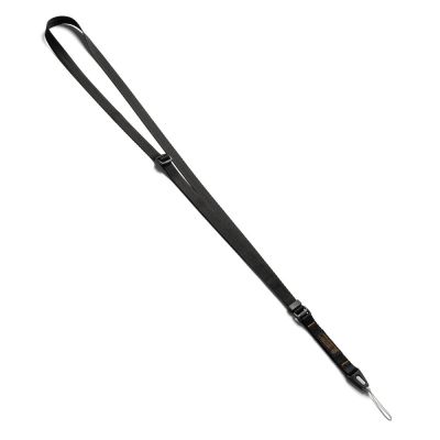 2. Smycz Ringke Lanyard Strap Crossbody na telefon - czarna