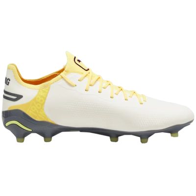 6. Buty piłkarskie Puma King Ultimate FG/AG M 107563 05