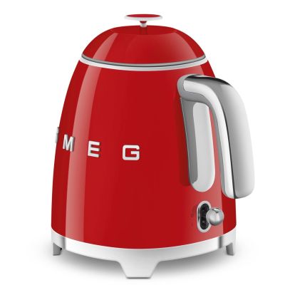 25. SMEG Czajnik (KLF05RDEU) mini 0,8L czerwony