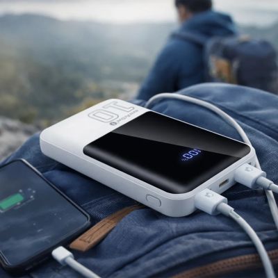 7. EVERACTIVE POWERBANK 10 000MAH, 2X USB, 1X USB-C 22,5W, QC4+, WYŚWIETLACZ LCD, BIAŁY EB-10Q