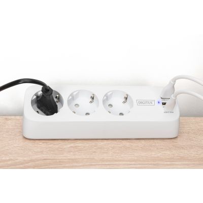 6. Digitus 3-drożna biurowa listwa zasilająca z 2 złączami USB-A i 1 złączem USB-C, biała