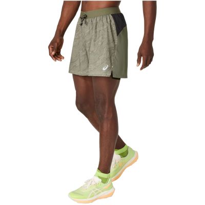 2. ASICS Fujitrail All Over Print 5IN Short 2011D392-300 Zielone L