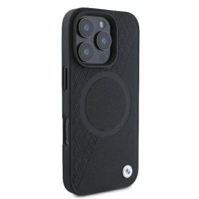 4. Etui BMW Signature Leather Half Textured & Circle MagSafe na iPhone 16 Pro - czarne