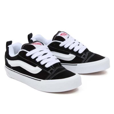 7. Trampki męskie Vans Knu Skool Black True White czarnp-białe (VN0009QC6BT)