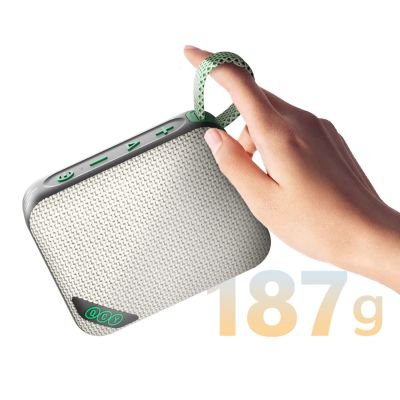 7. Głośnik Bluetooth QCY SP2 IP67 z podświetleniem RGB i trybem stereo - szarozielony