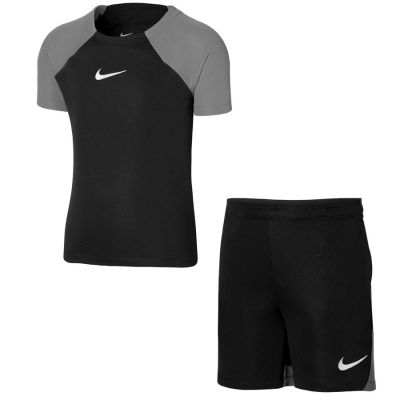 3. Komplet Nike Academy Pro Training Kit Jr DH9484 013
