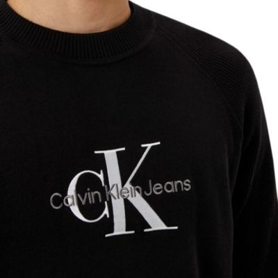 8. Sweter Calvin Klein Jeans Regular M J30J323408