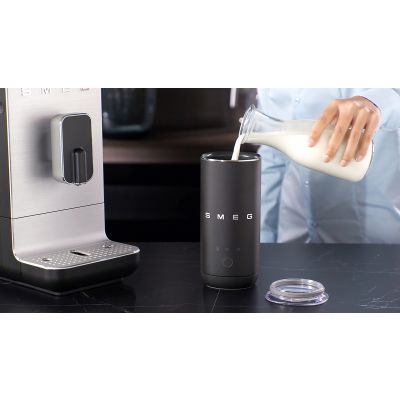 17. Smeg BCC11BLMEU ekspres do kawy Pełna automatyka Ekspres do espresso 1,4 l