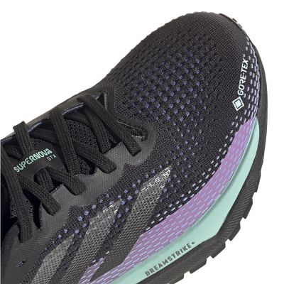 7. Buty do biegania adidas SuperNova GTX W ID6305