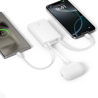 8. Powerbank Baseus PicoGo 10000mAh 45W z wbudowanym kablem i wyświetlaczem - biały
