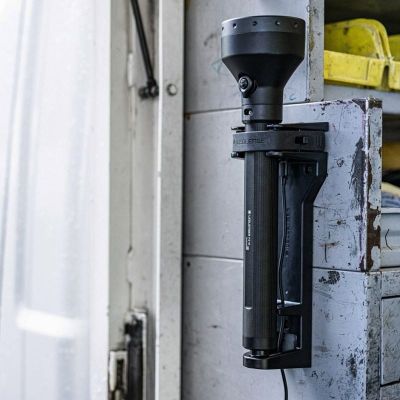 6. Latarka Ledlenser P21R