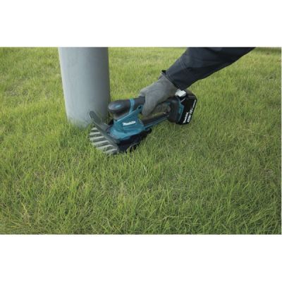 11. Nożyce akumulatorowe do trawy MAKITA DUM604ZX