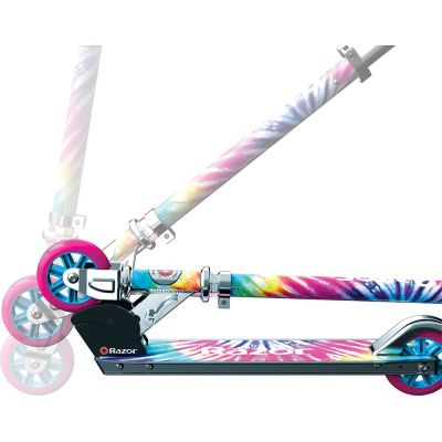 12. Hulajnoga dla dzieci Razor A Tie-Dye