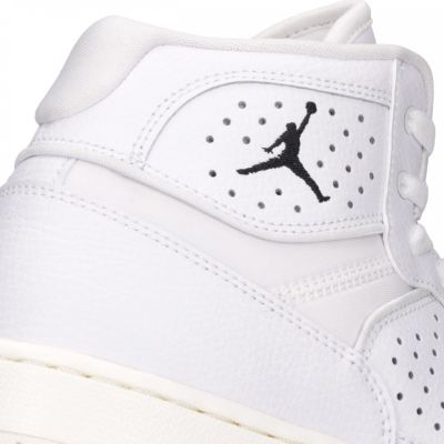 4. Buty Nike Jordan Access M AR3762-100