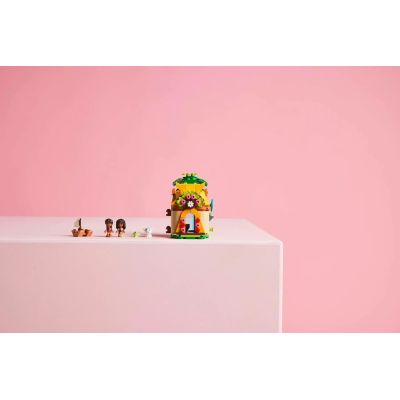 12. LEGO DISNEY PRINCESS 43260 Zabawy Vaiany na wyspie