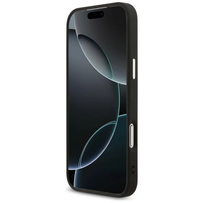 5. Etui Guess 4G Triangle Logo MagSafe na iPhone 17 Pro Max - czarne