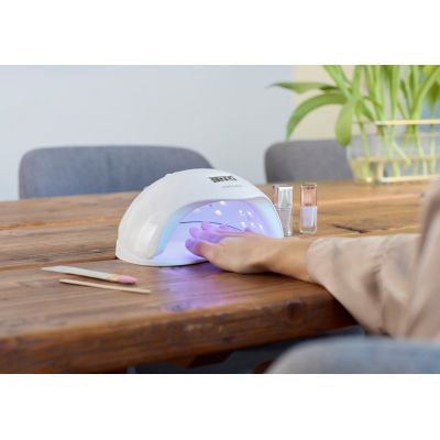 8. Lampa UV/LED do paznokci Medisana ND 880