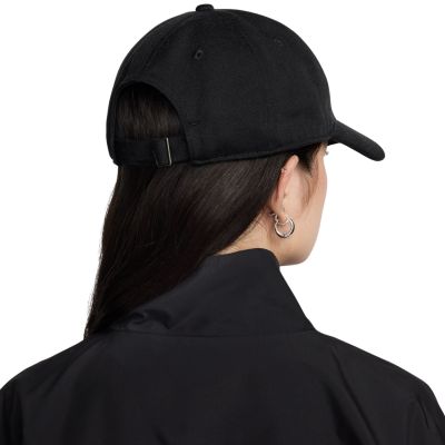 2. Czapka z daszkiem Nike Club czarna FZ5698 010