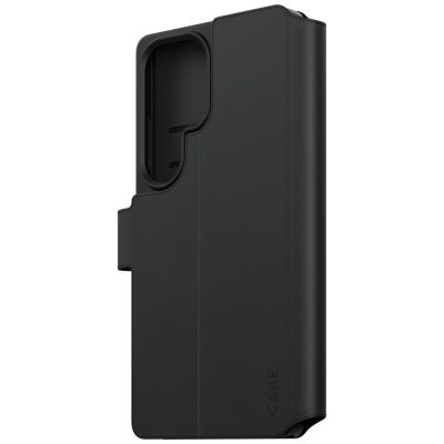 3. Etui CARE by PanzerGlass Feature Wallet Kickstand na Samsung Galaxy S25 Ultra - czarne