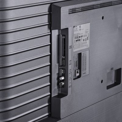 14. Telewizor Samsung UE43U8072F LED 43'' 4K Ultra HD Tizen Q-Symphony DVB-T2 Czarny (MODEL 2025)