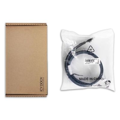 4. Icy Dock MB410L-B kabel SAS 0,5 m Czarny