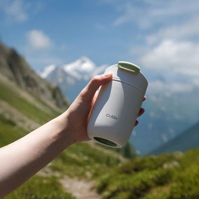 10. Outin OT-TUM-01-SW kubek podróżny 350 ml Piaskowy Stal nierdzewna