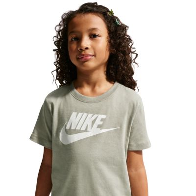 3. Koszulka dla dzieci Nike Sportswear zielona FZ5178 304
