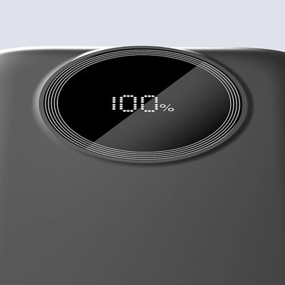3. Powerbank Dudao K13 10000mAh z wbudowanym kablem - czarny