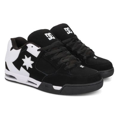 2. DC Shoes DC Command DC02220002 Black