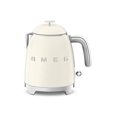 17. Czajnik SMEG KLF05CREU mini 0,8L creme