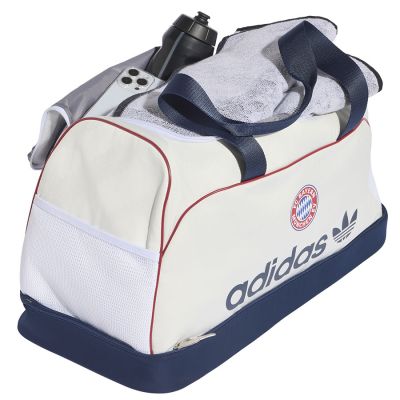 4. Torba adidas Oryginals FC Bayern KT3411