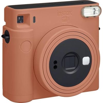 9. Fujifilm Instax Square SQ1 62 x 62 mm Pomarańczowy